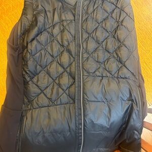 Lululemon size 12 stylish vest almost never worn